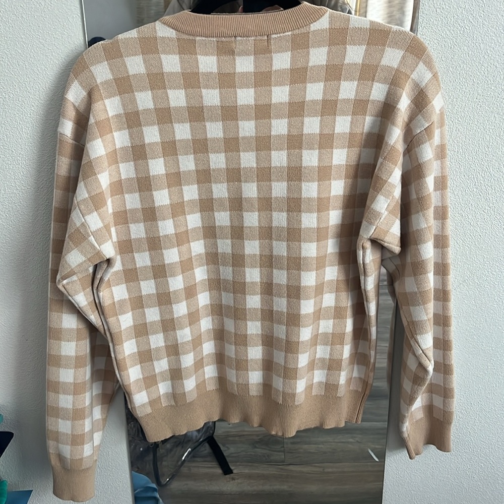 Ontwelfth Beige Checkered Sweater with Bow Accents Large - Picture 8 of 10